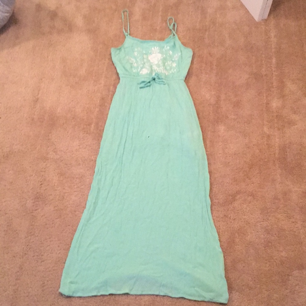 Green maxi dress